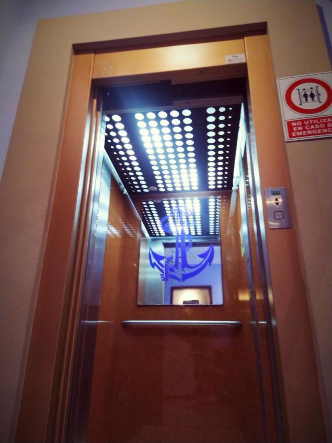 Hostal Casa Nautilus Cadiz Dış mekan fotoğraf